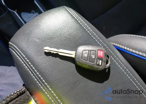 2017 Toyota Corolla Se из США, поврежденный, VIN 2T1BURHE3HC776089